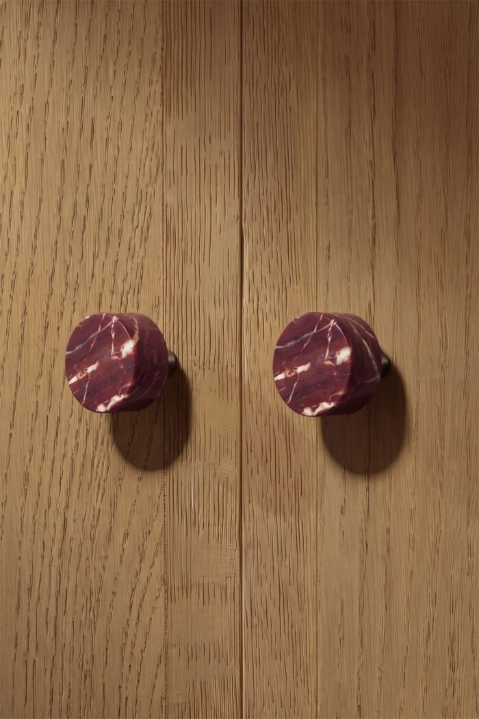 Akmeninės rankenėlės-buželiai ODRA, raudonas Cherry Gold marmuras