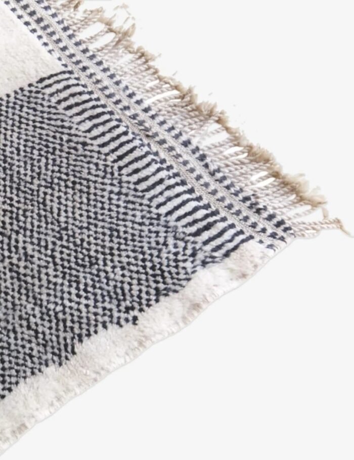 Berber rug with an elegant abstract design, pure wool
