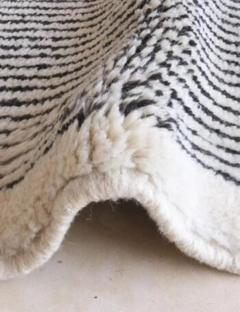 Berber rug with an elegant abstract design, pure wool