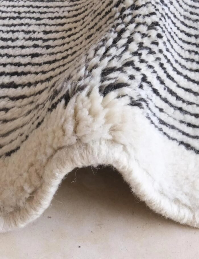 Berber rug with an elegant abstract design, pure wool