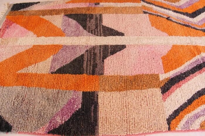 Graphic and original Berber rug, pure wool