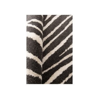 Super-Soft Zebra-Effect Rug Buffon — plaušo detalė