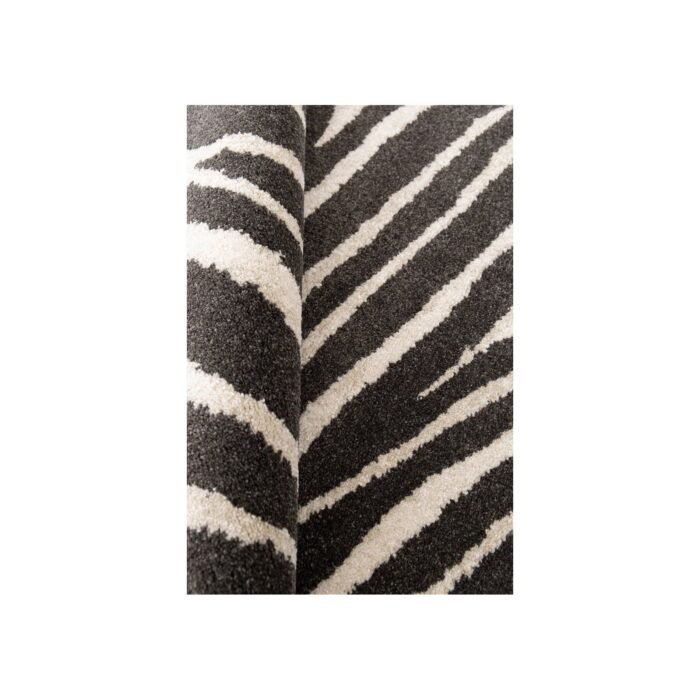Super-Soft Zebra-Effect Rug Buffon — plaušo detalė