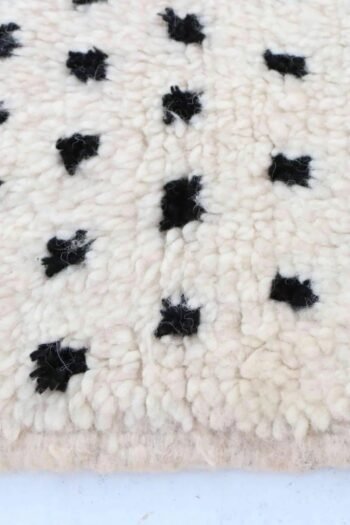 Pure wool Moroccan Berber rug, ivory with black pattern