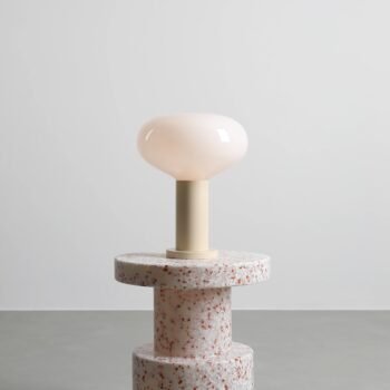 Stalinis šviestuvas FLO TABLE CREAM M — 2